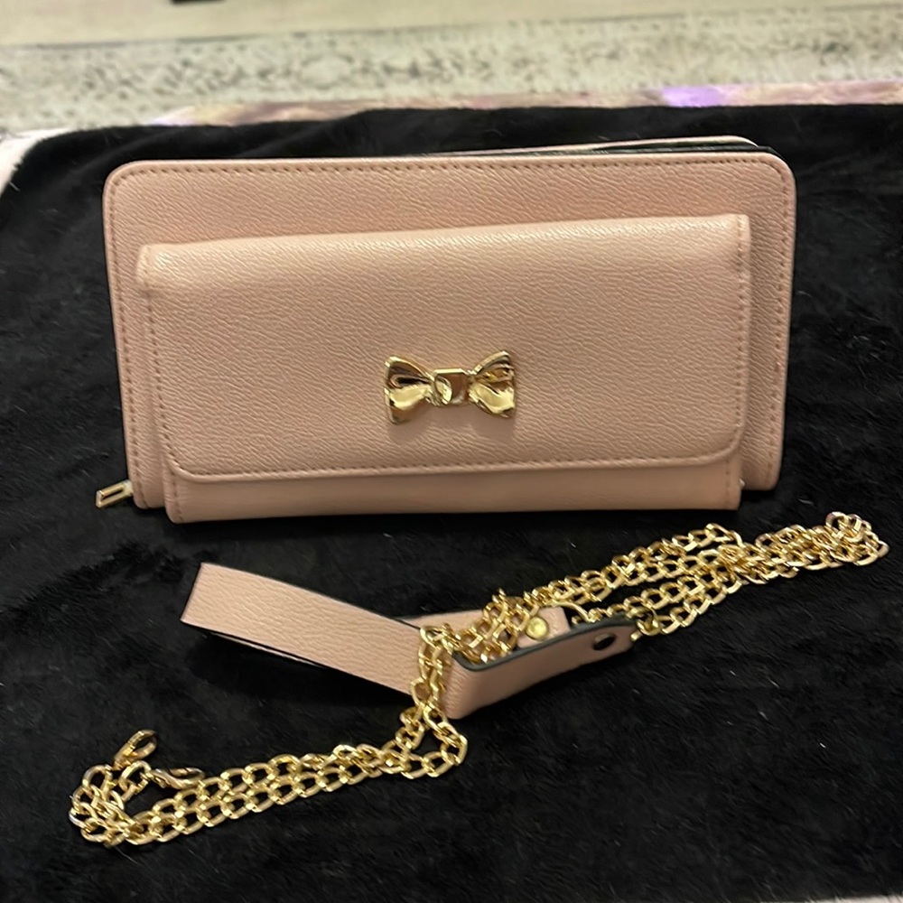 Betsy Johnson Crossbody/Clutch-Wallet